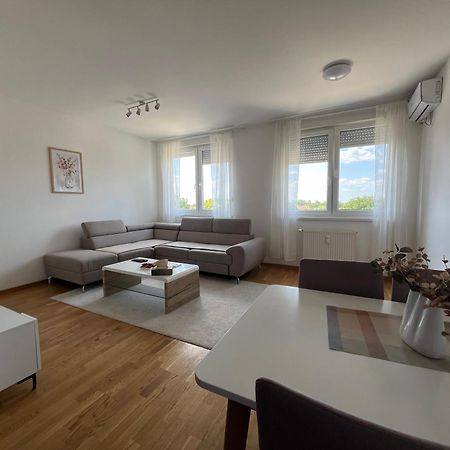 Cozy Apartment Anna Subotica Exterior photo